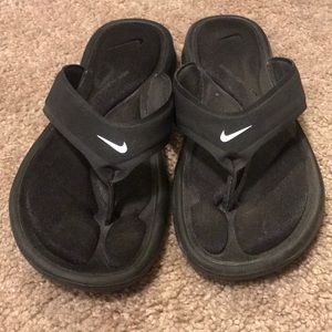 Nike Flip Flops - Women’s 6